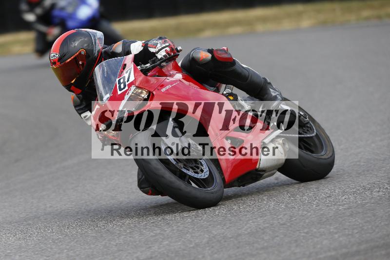 /32 07.07.2025 Plüss Moto Sport ADR/Freies Fahren/87